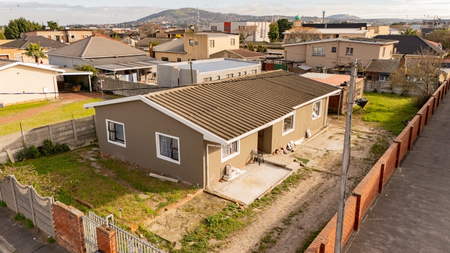 4 Bedroom Property for Sale in Bellville South Western Cape